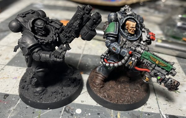 warden20211128_heavy intercessor black templar assembly 2.jpg