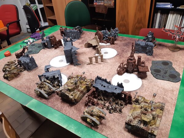 Tallarn vs Orks_Setup1.jpg
